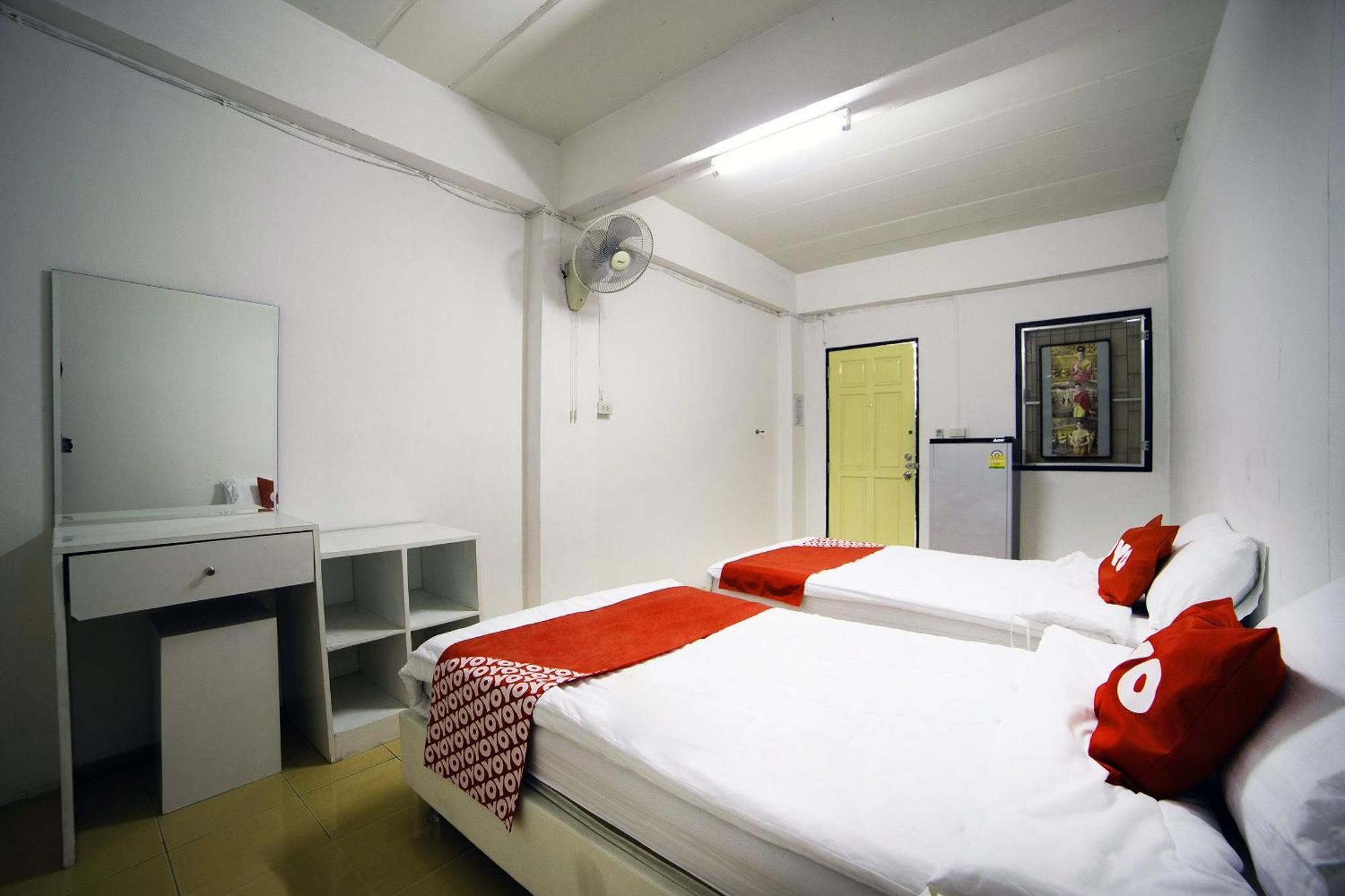 Oyo 560 Chang Hostel Suvarnabhumi Банкок Екстериор снимка