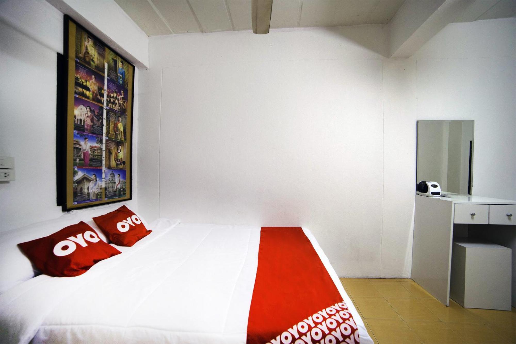 Oyo 560 Chang Hostel Suvarnabhumi Банкок Екстериор снимка